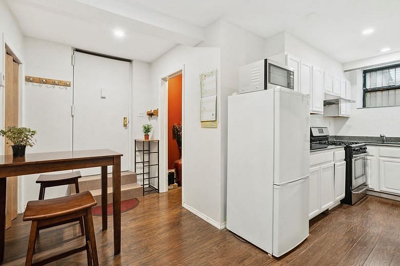 4606 Sixth Avenue #B2