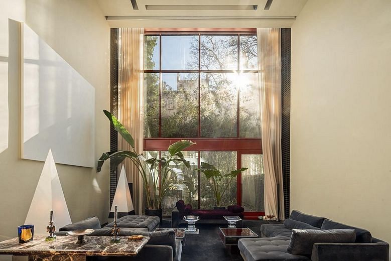 462 West 23rd Street