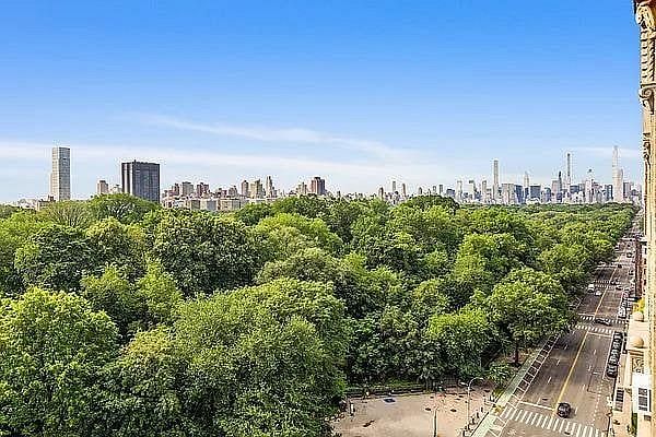 467 Central Park West #14B