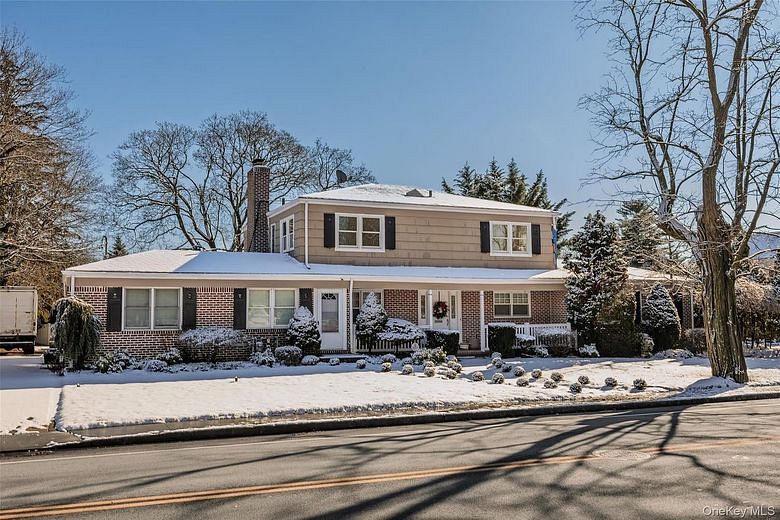 467 Hempstead Avenue