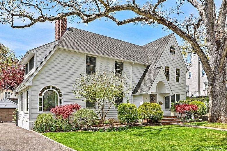 467 Highbrook Avenue