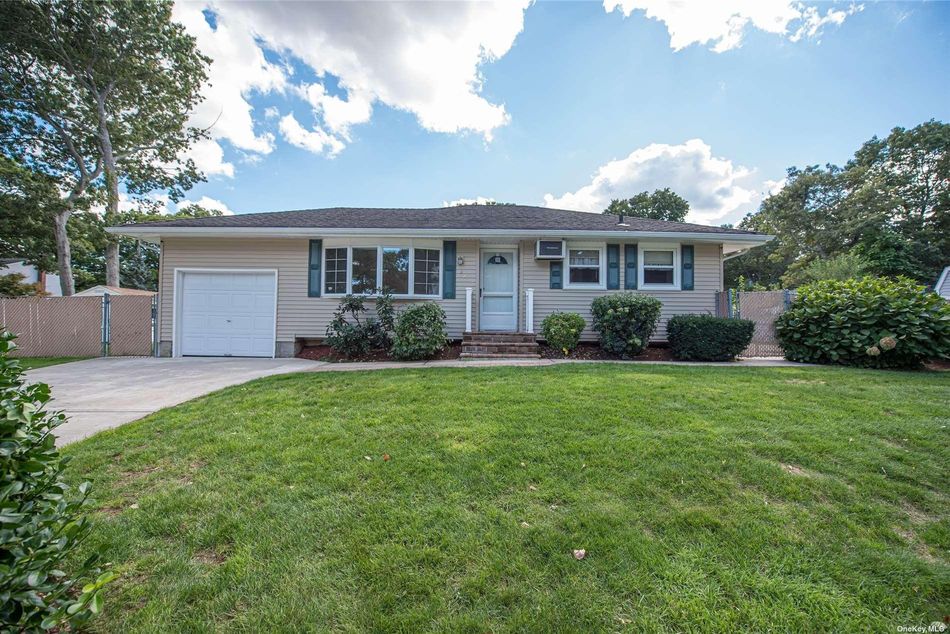Image 1 of 25 for 36 South Lane in Long Island, Huntington, NY, 11743