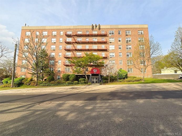 47-27 Little Neck Parkway #L-2