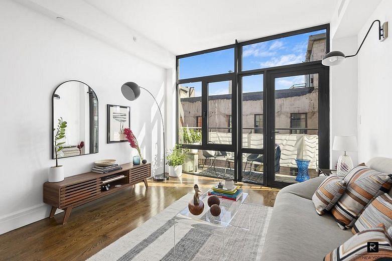 47 Bridge Street #6B