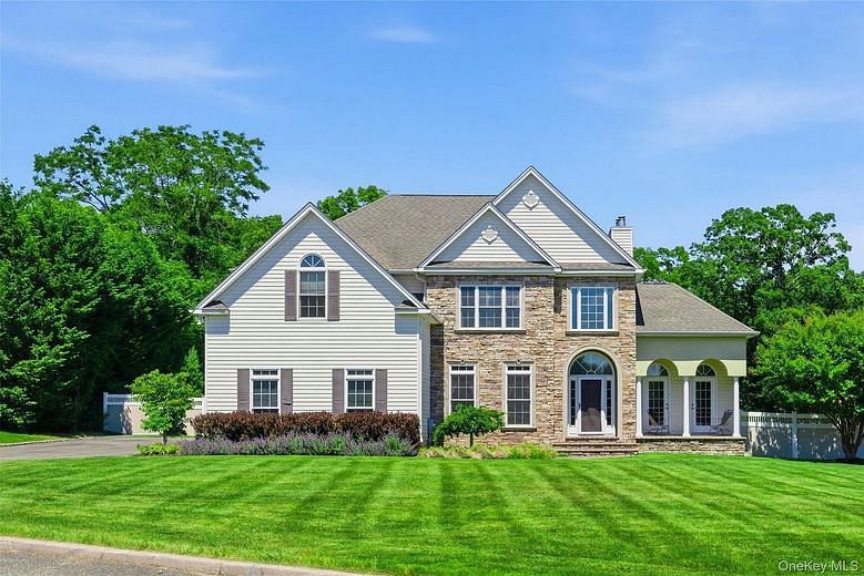 47 Grassland Circle