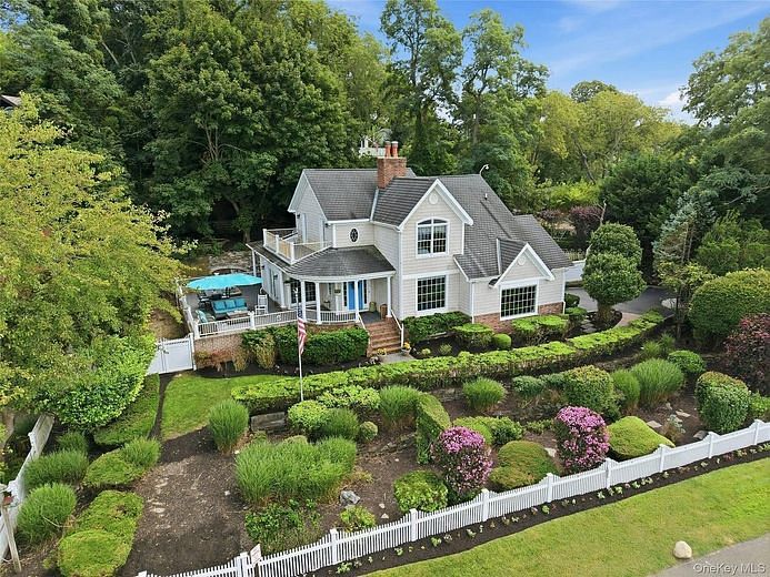 47 Shore Road
