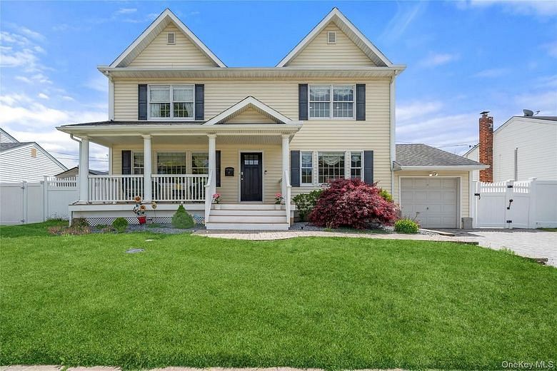 47 Syosset Circle