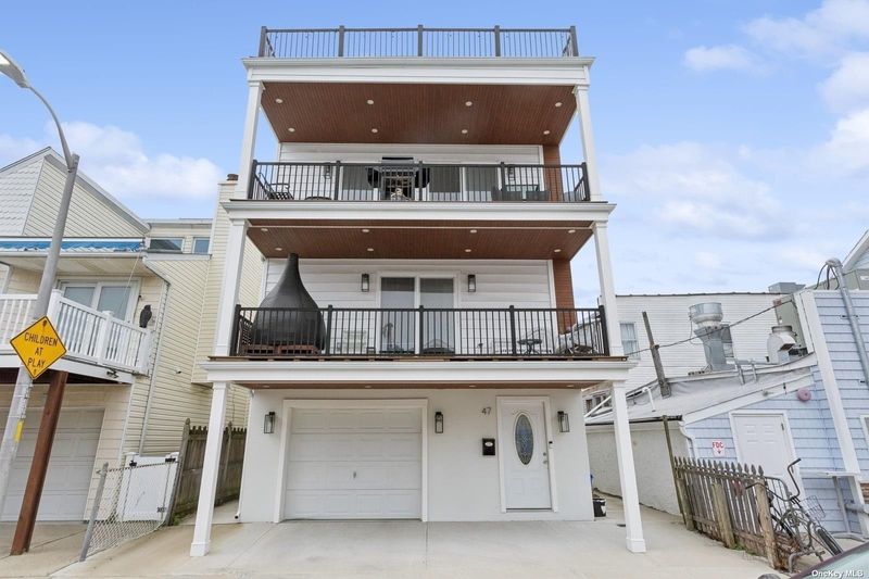 Image 1 of 21 for 47 Wisconsin Street in Long Island, Long Beach, NY, 11561