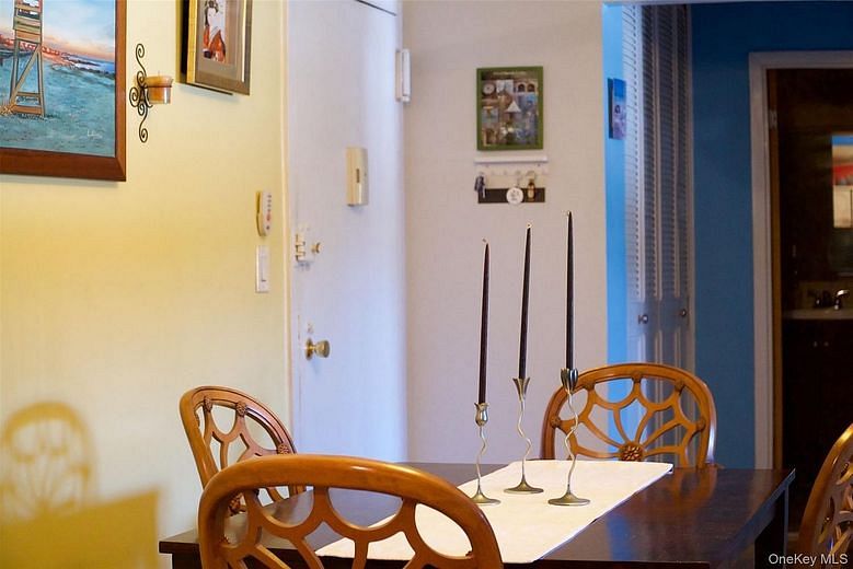 470 Halstead Avenue #6V