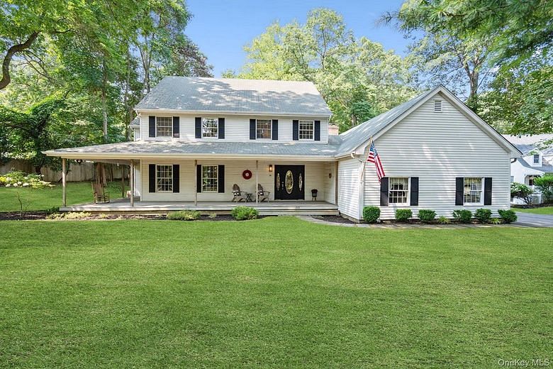 470 Pond Path