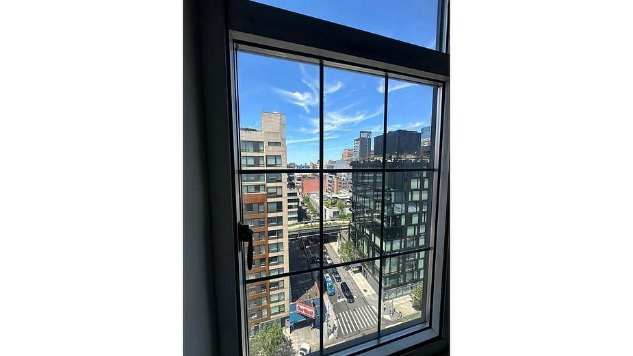 470 West 24th Street #14C