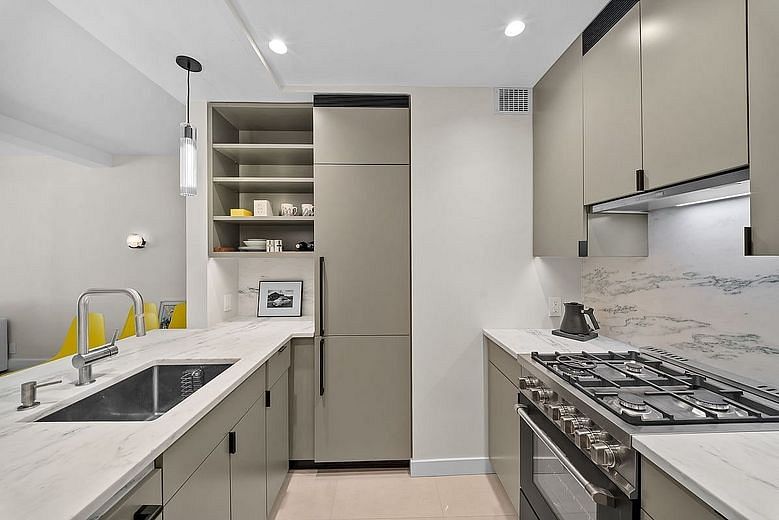 470 West 24th Street #2G
