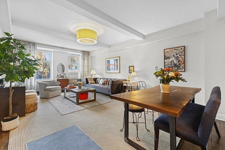 470 West 24th Street #4E