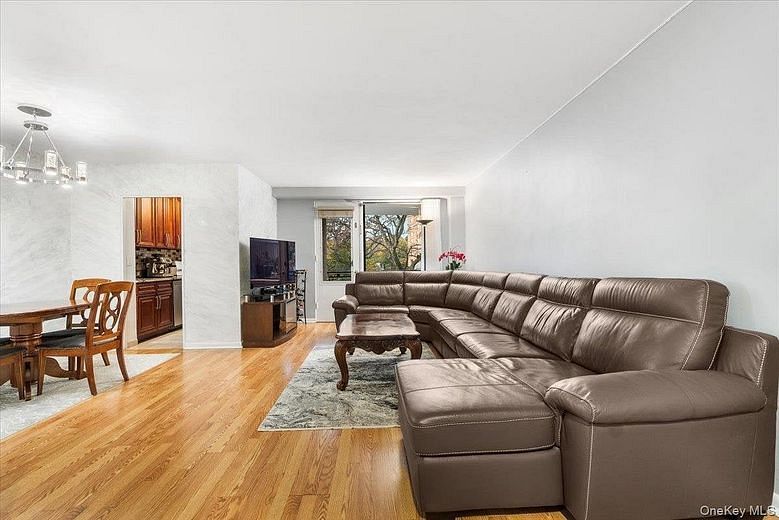 4705 Henry Hudson Parkway W #3D