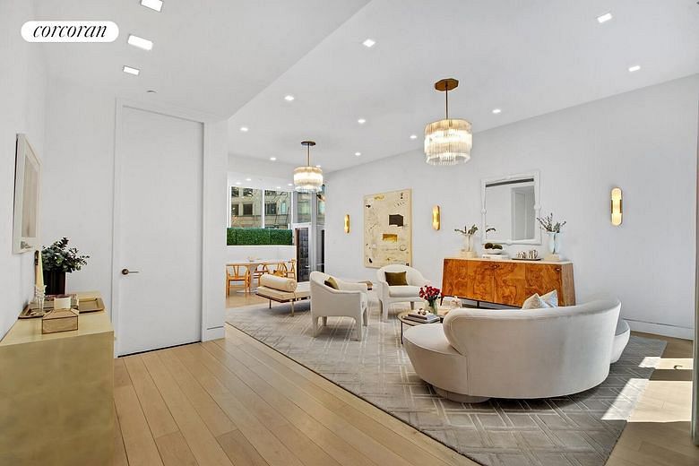 471 Washington Street #THC