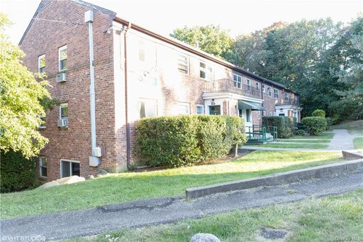 Image 1 of 25 for 12 Fieldstone Drive #372 in Westchester, Hartsdale, NY, 10530