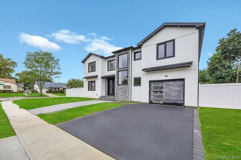 472 Farmranch Road E