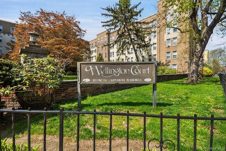 472 Gramatan Avenue #Bldg 4 Uni