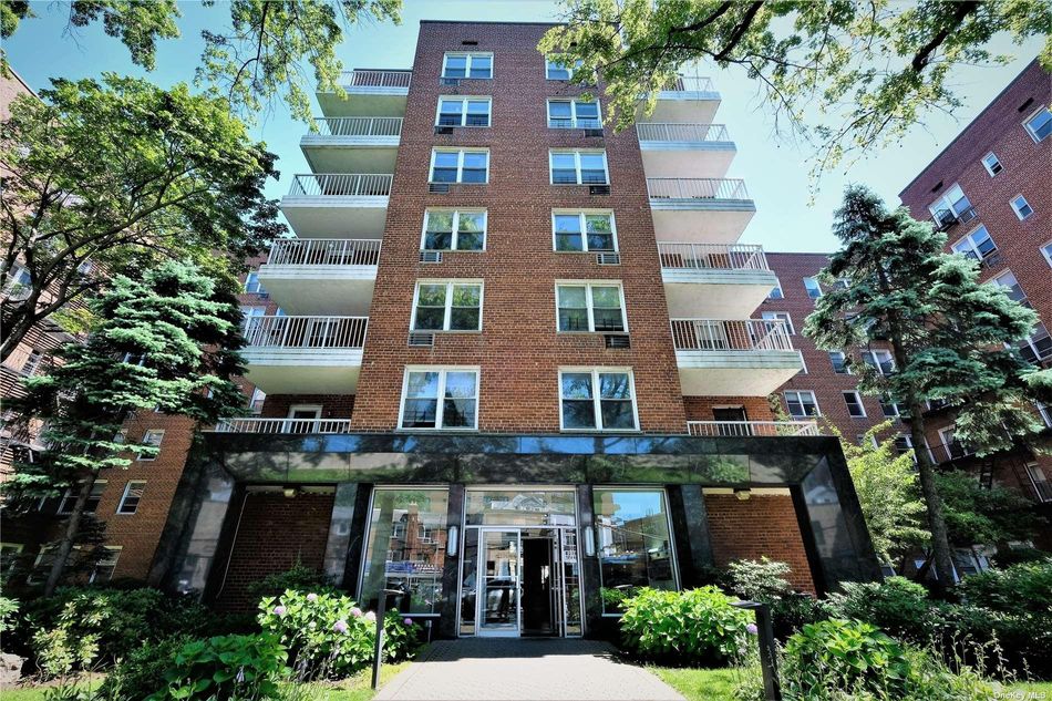 Image 1 of 16 for 42-65 Kissena Boulevard #623 in Queens, Flushing, NY, 11355
