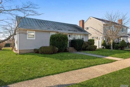 Image 1 of 18 for 201 Sycamore Ave in Long Island, Bethpage, NY, 11714