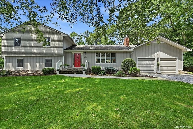 475 Alois Lane