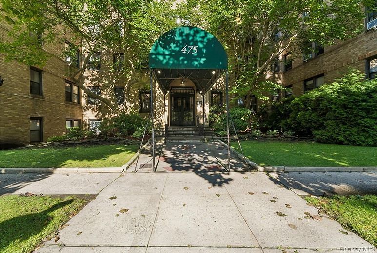 475 Bronx River Road #3F