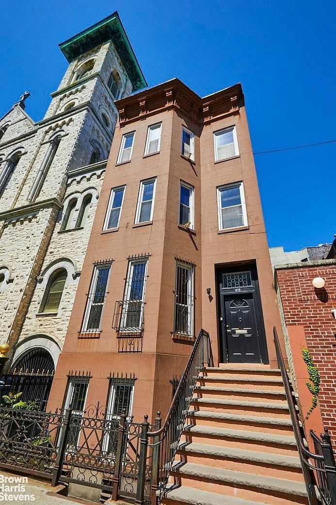 475 East 115th Street