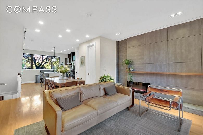 476 East 134th Street