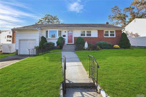 Image 1 of 25 for 183 N Virginia Ave in Long Island, Massapequa, NY, 11758