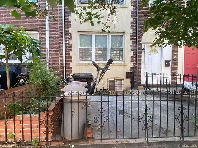 48-48 45th Street