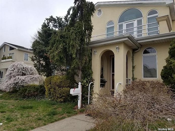 48 Orchard Beach Boulevard