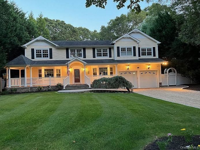 48 River Heights Drive