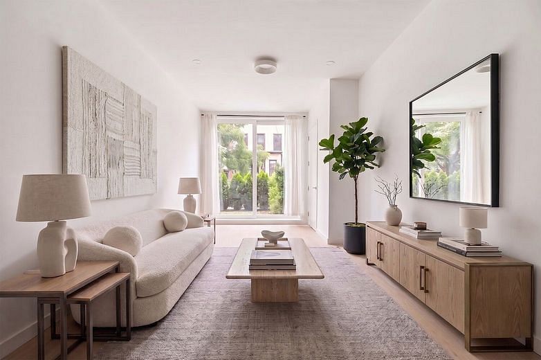 48 Stanhope Street #1F