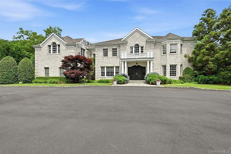 48 Tammys Lane