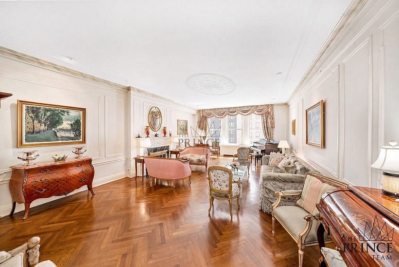 480 Park Avenue #8B