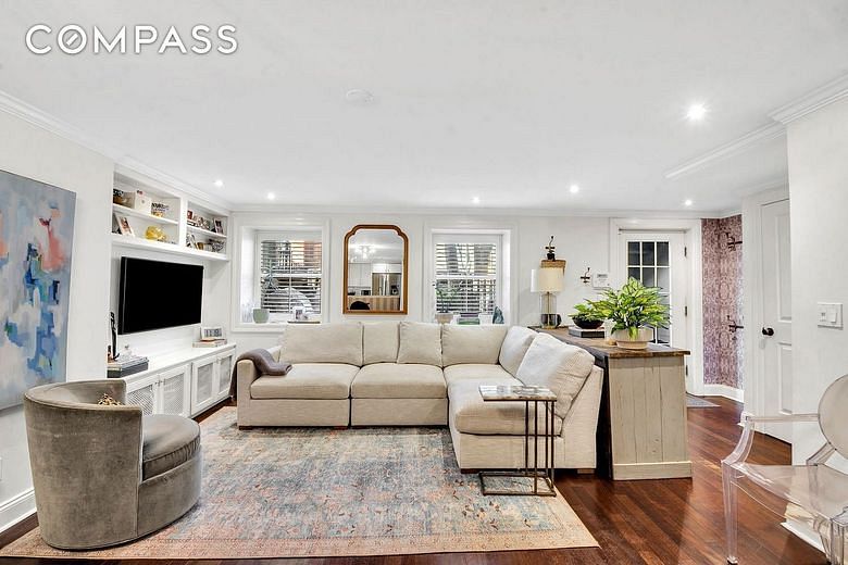 481 Henry Street #GARDEN