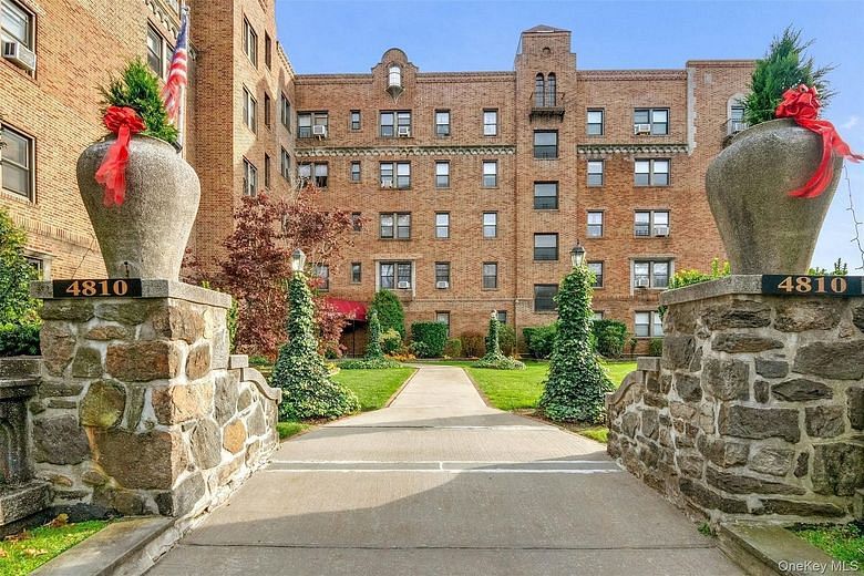 4810 Boston Post Road #2D