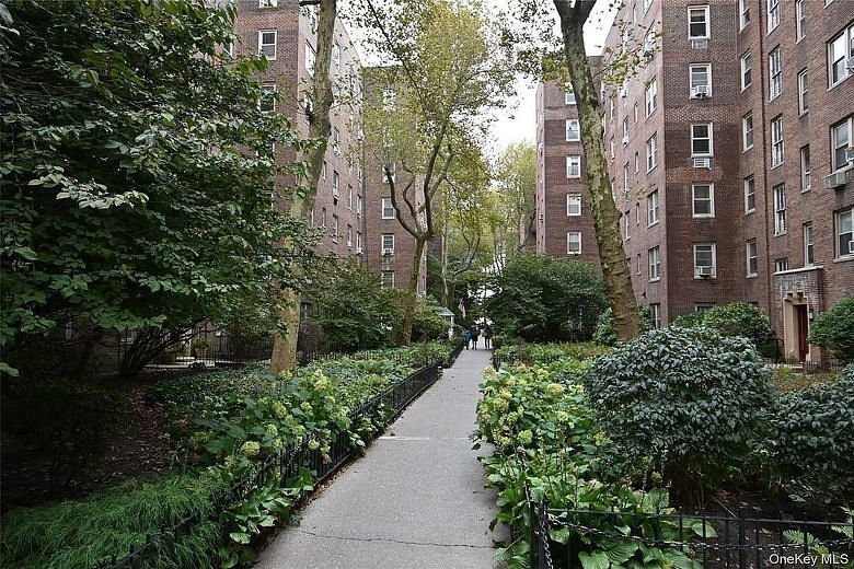 4825 43rd Street #7J