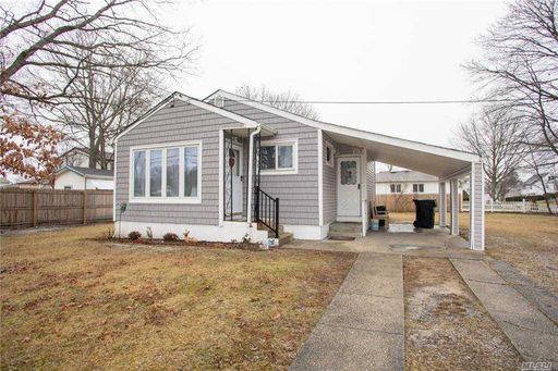 Image 1 of 15 for 1423 Brentwood Road in Long Island, Bay Shore, NY, 11706