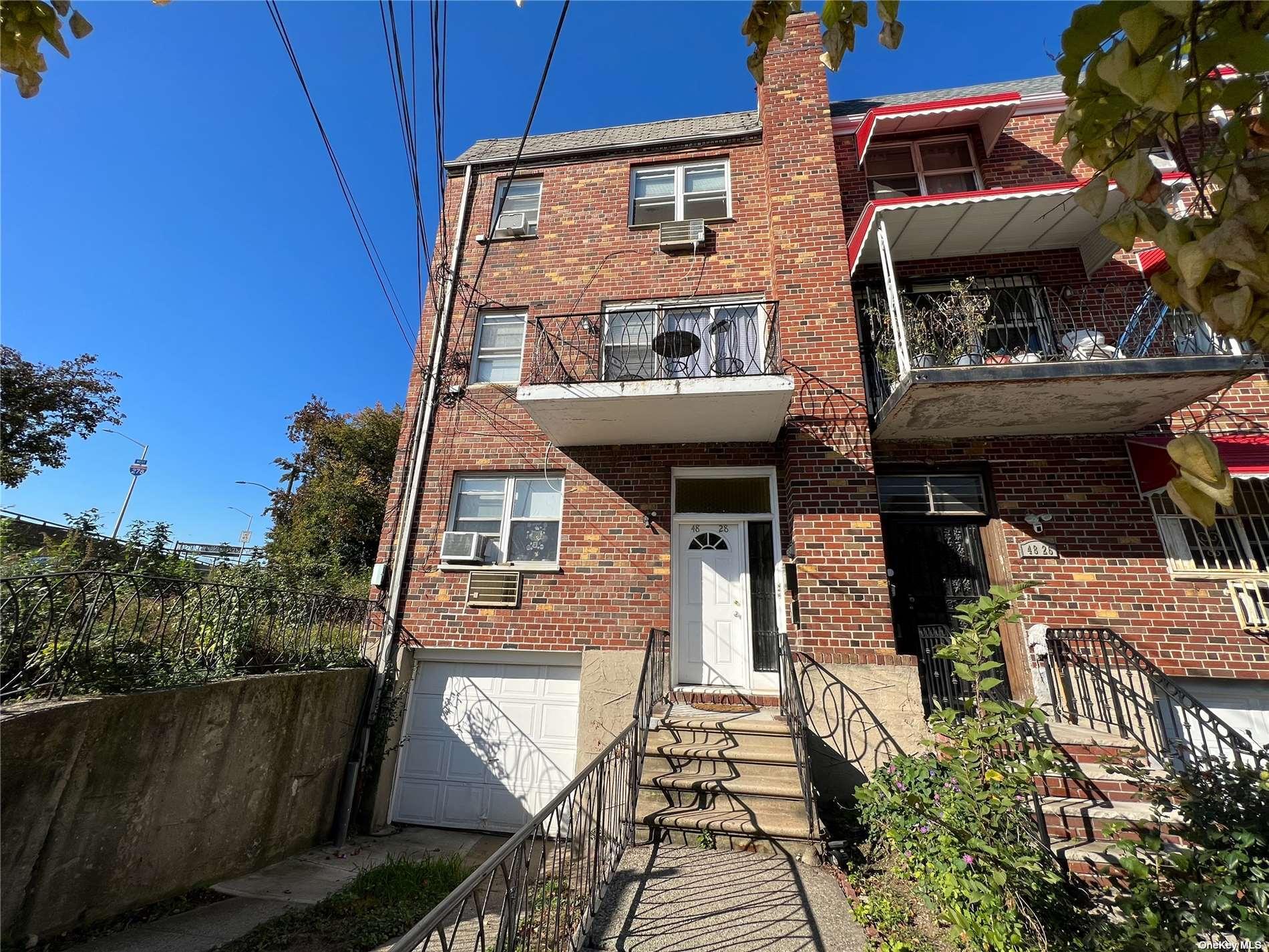 48-28 59 Place in Queens, Flushing, NY 11377