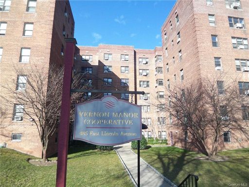 Image 1 of 28 for 485 E Lincoln Avenue #204 in Westchester, Mount Vernon, NY, 10552