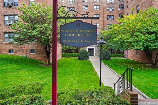Image 1 of 12 for 485 E Lincoln Avenue #412 in Westchester, Mount Vernon, NY, 10552