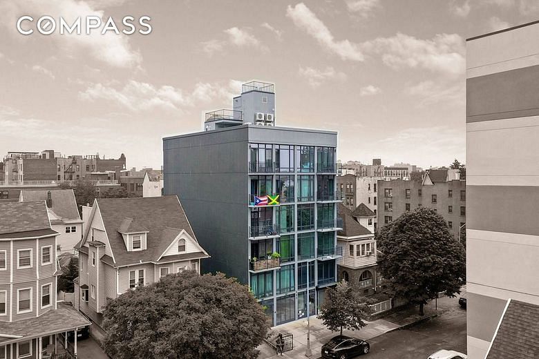 485 East 28th Street