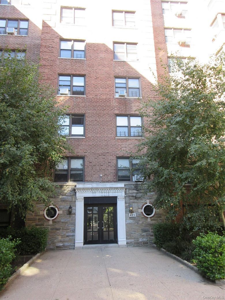 485 East Lincoln Avenue #212