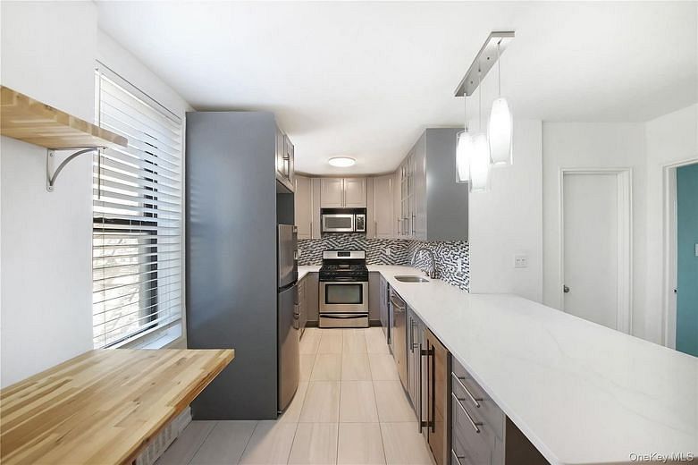 488 Ocean Parkway #6C