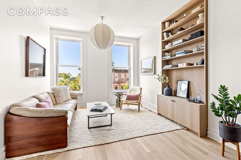 489 Seventh Avenue #3