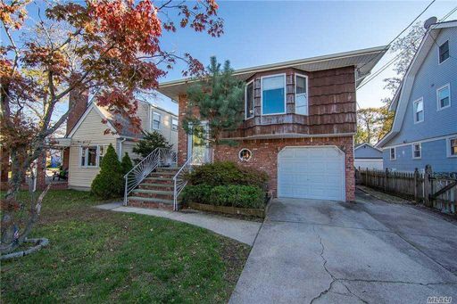 Image 1 of 17 for 68 Lawrence Ave in Long Island, Lynbrook, NY, 11563