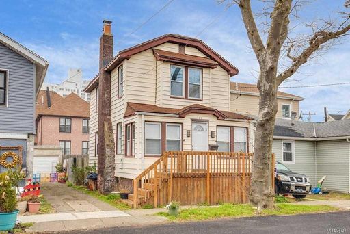 Image 1 of 30 for 167 Beach 3rd St in Queens, Far Rockaway, NY, 11691
