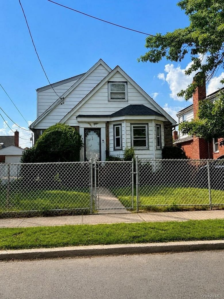 49 Everett Street