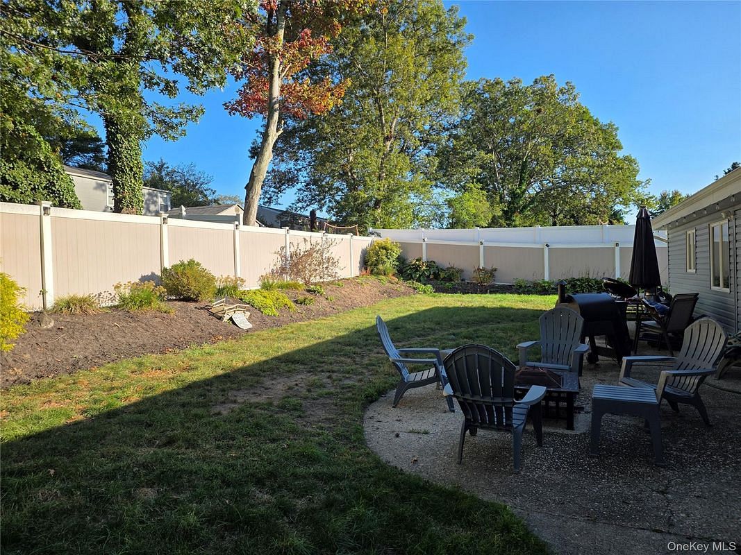 Image 1 of 18 for 49 Holiday Park Drive in Long Island, Centereach, NY, 11720